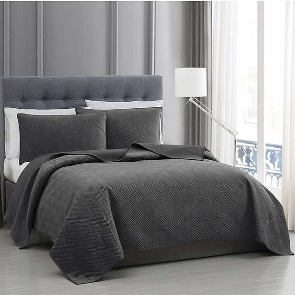 Future Soft Embroidered Velvet Queen Quilt Set 3Pc - Picture 2 of 16